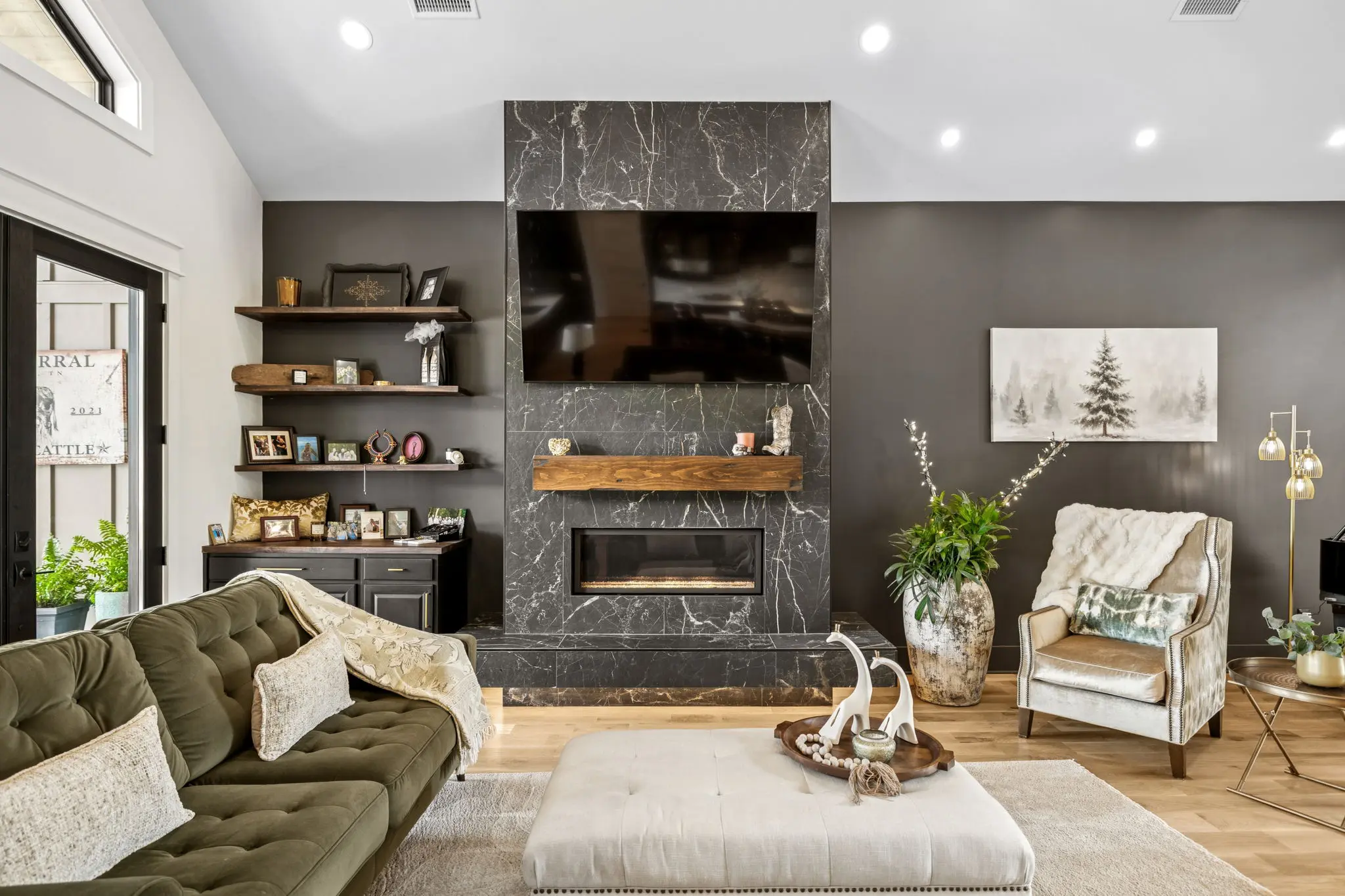 High contrast interior accent walls